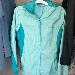 Columbia rain jacket with hood